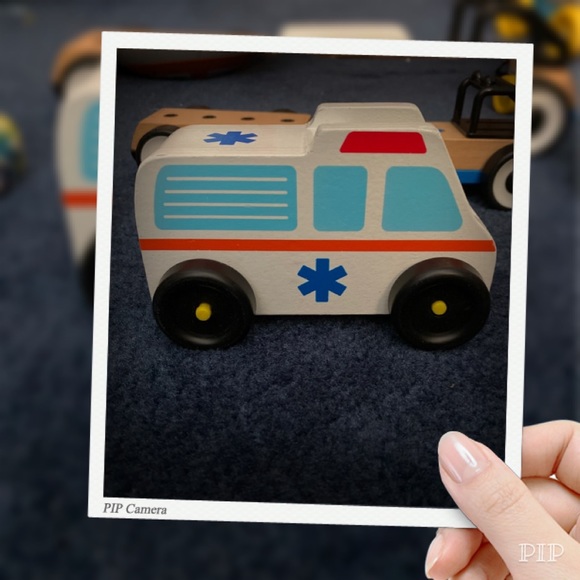 Melissa & Doug Emergency Vehicle Set, train & more - Picture 7 of 11